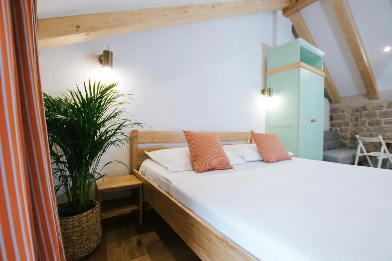 Gasthof Hotel Franka Trogir